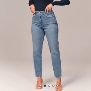 Abercrombie & Fitch high rise mom jeans size 6/28 new with tags